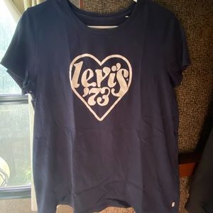 Levi’s T-shirt